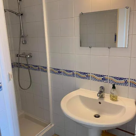 Appartement Ou En Hyper Centre, Pour La Et La Rue Pietonne Il Suffit De Traverser La Rue , La Photo Principale Andernos-les-Bains