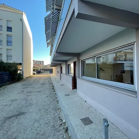 Ou En Hyper Centre, Pour La Et La Rue Pietonne Il Suffit De Traverser La Rue , La Photo Principale Appartement Andernos-les-Bains
