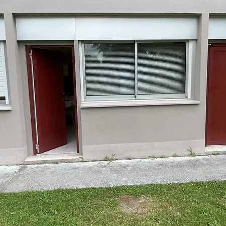Ou En Hyper Centre, Pour La Et La Rue Pietonne Il Suffit De Traverser La Rue , La Photo Principale Appartement *