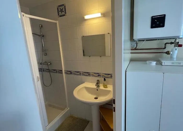 Ou En Hyper Centre, Pour La Et La Rue Pietonne Il Suffit De Traverser La Rue , La Photo Principale Appartement *